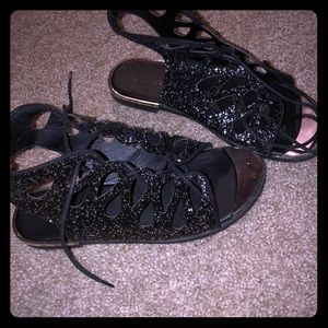 Shoes - Sandals Shoes - Sandals